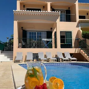 Casa Roseiras Ferragudo (Faro)